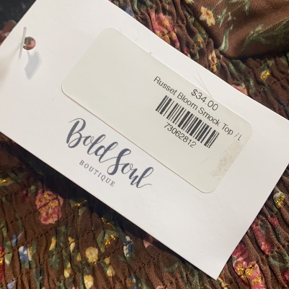 Women’s Sz L floral smocked top - Picture 2 of 5